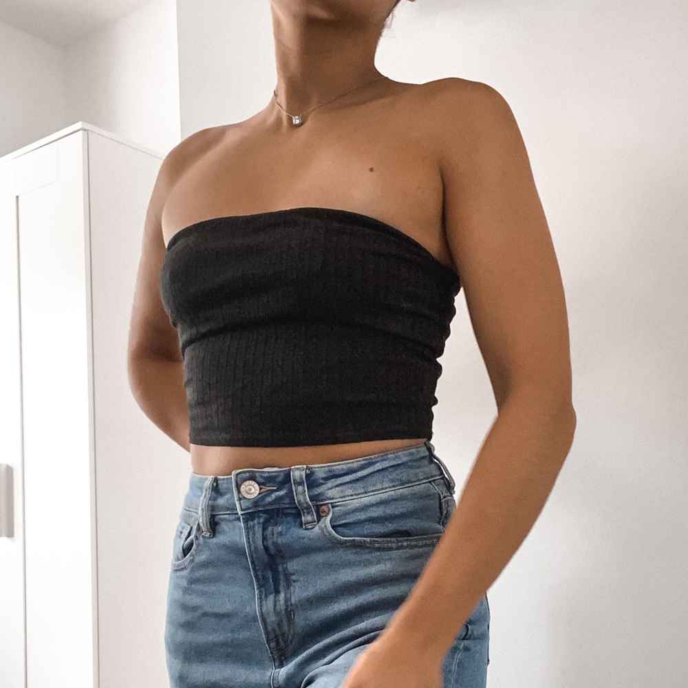 Victoria’s Secret PINK Black ribbed tube top